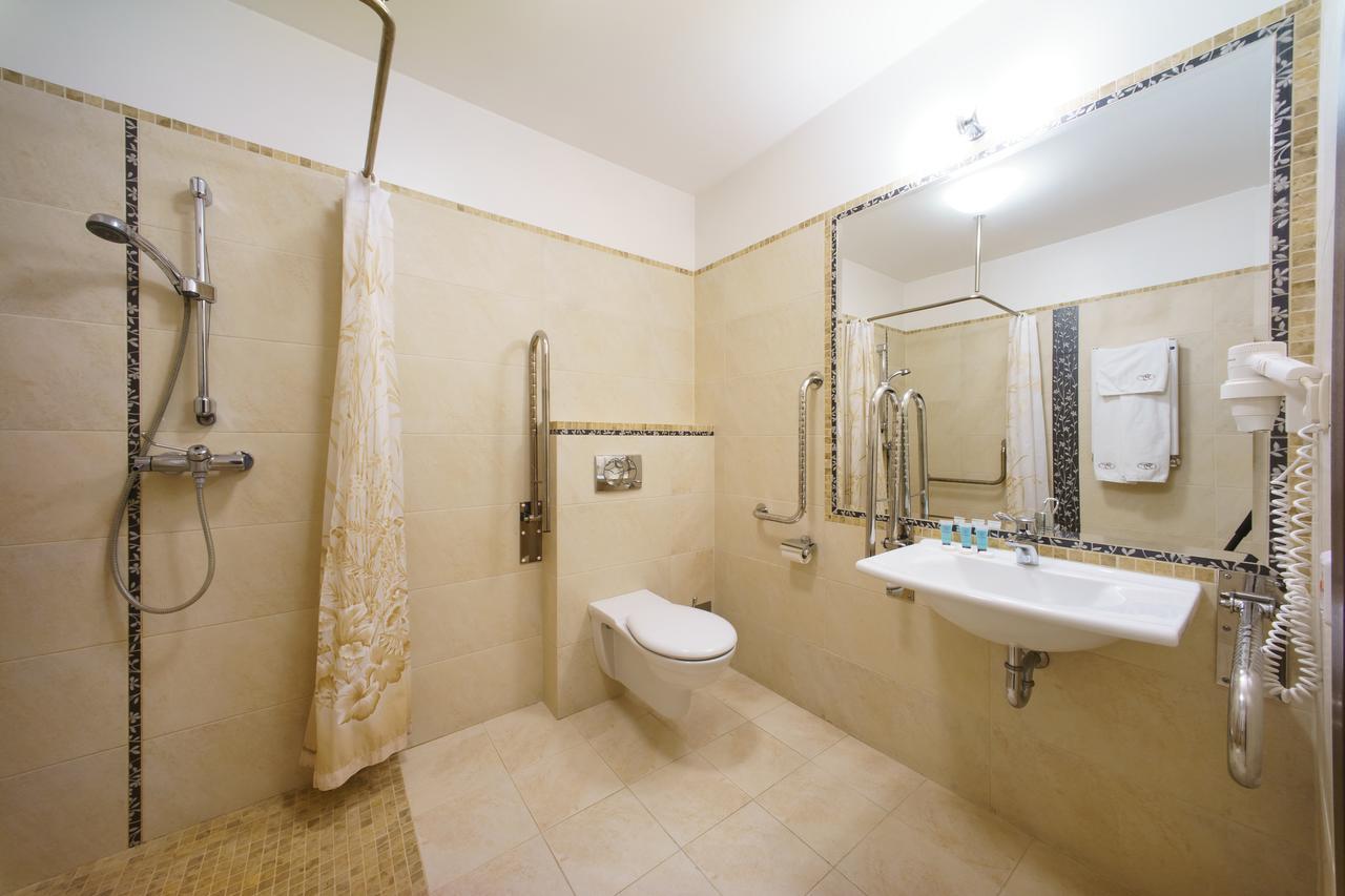 סרוק Hotel Pan Tadeusz מראה חיצוני תמונה